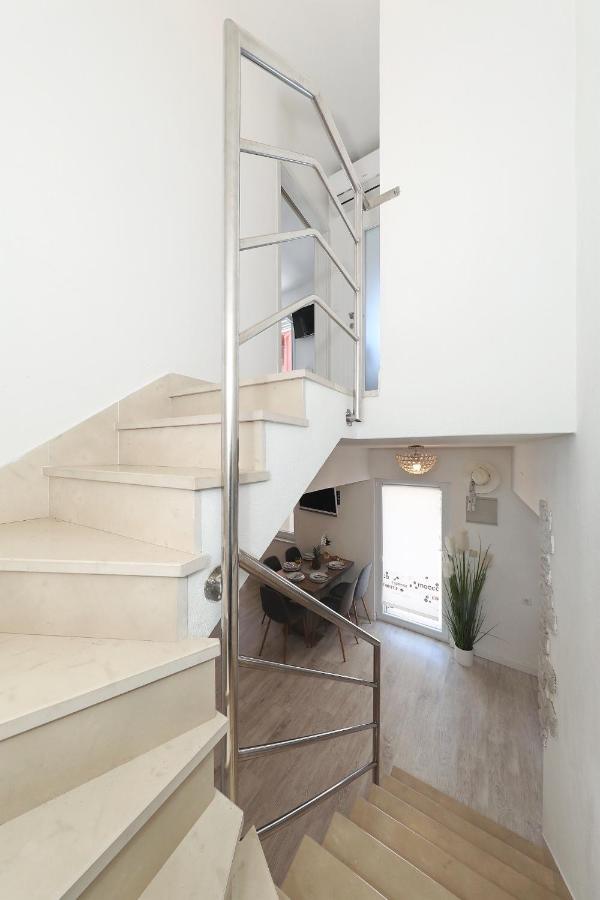 Holiday Home Maria One Minute From -Beach Zadar Exterior foto
